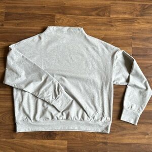 Vuori high neck sweatshirt